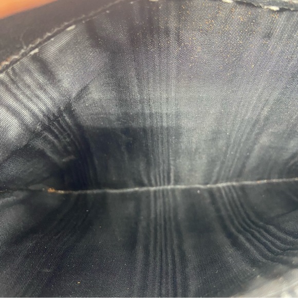 Vintage Gucci Leather Shoulder Bag with Sherry Strip - Picture 14 of 16